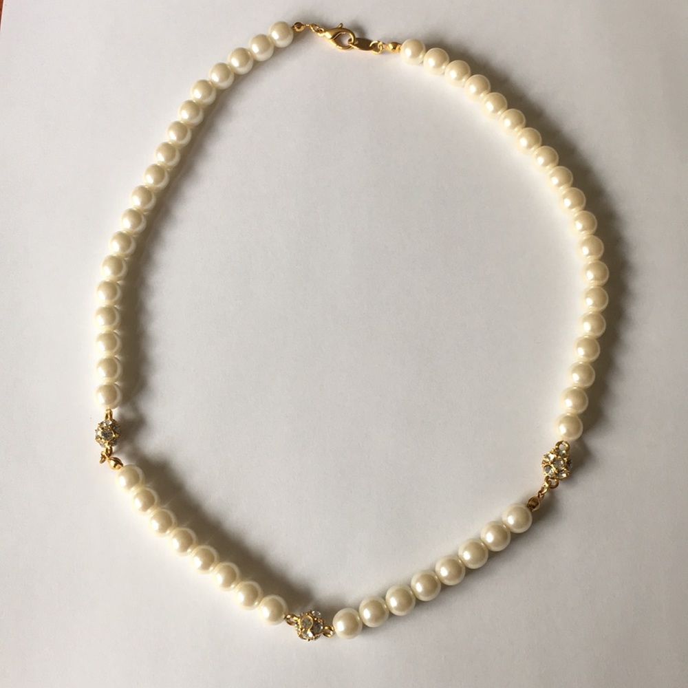 Vintage Avon necklace